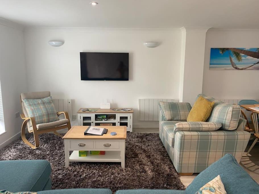 Surf'S Up! Perfect Base For Holidays Or Work In Cornwall St Columb Major Exterior photo